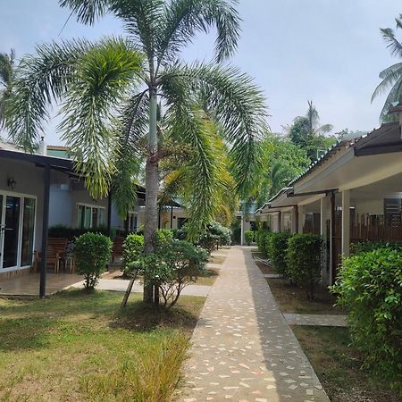 Smile Resort Koh Mook Exterior photo