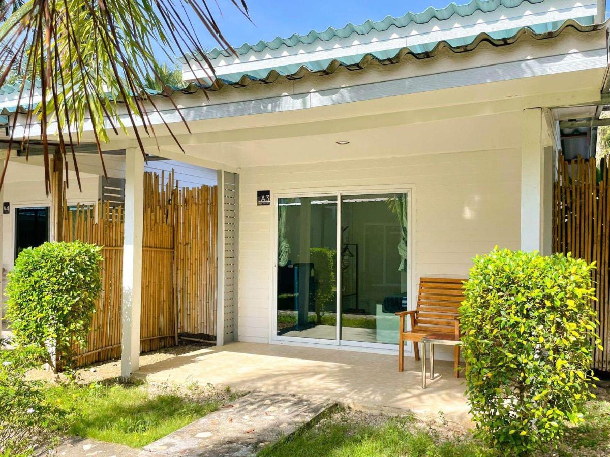 Smile Resort Koh Mook Exterior photo