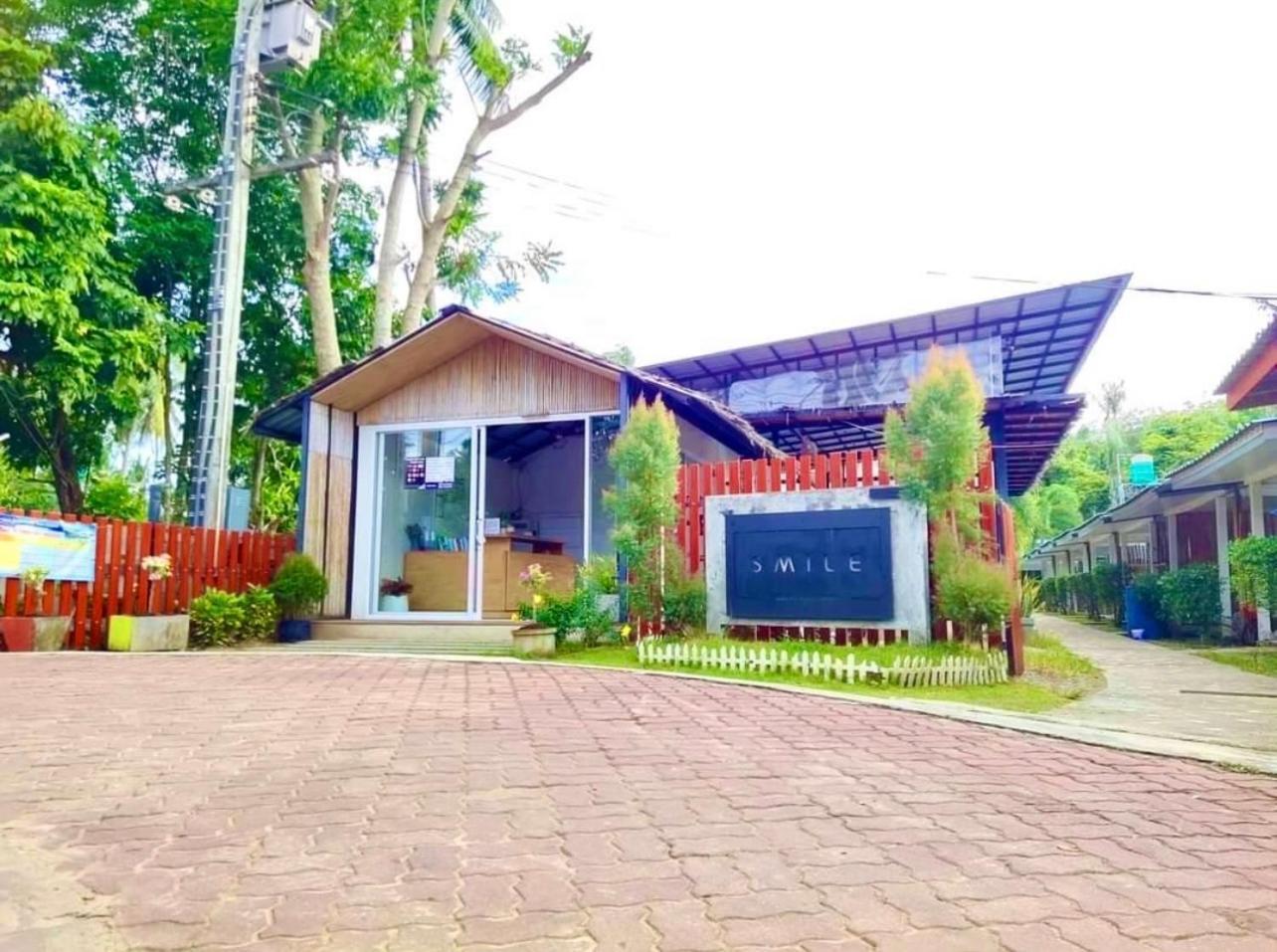 Smile Resort Koh Mook Exterior photo